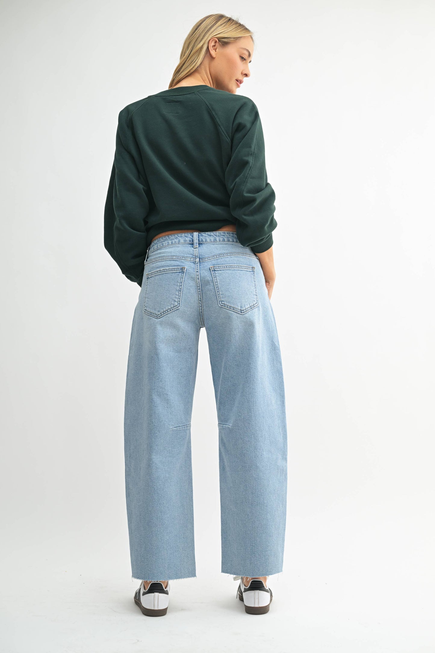 Mid Rise Barrel Jeans